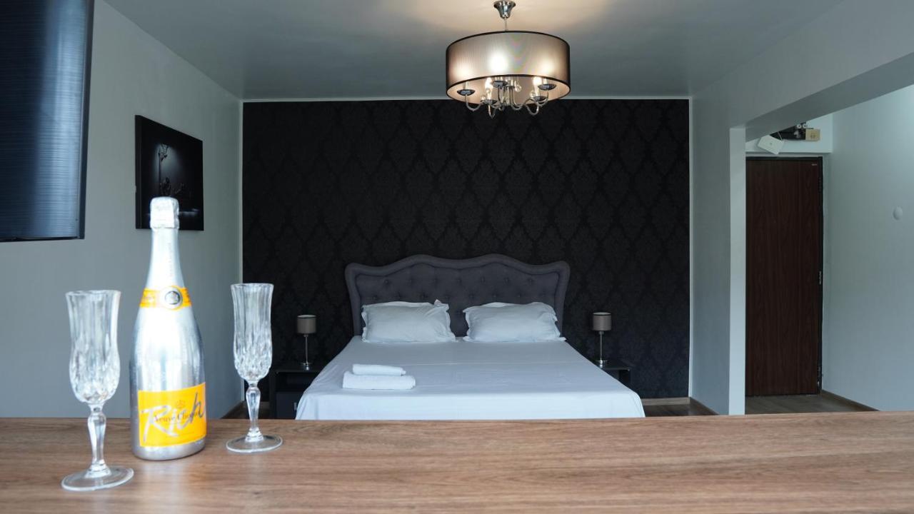 Luxury 1Br Studio Near Hanul Drumetului Bucarest Extérieur photo